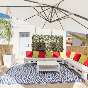 https://apt-with-rooftops-with-palms-close-to-old-town.es-andalucia.com