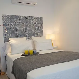https://apartamentos-turisticos-torre-de-la-vela.es-andalucia.com